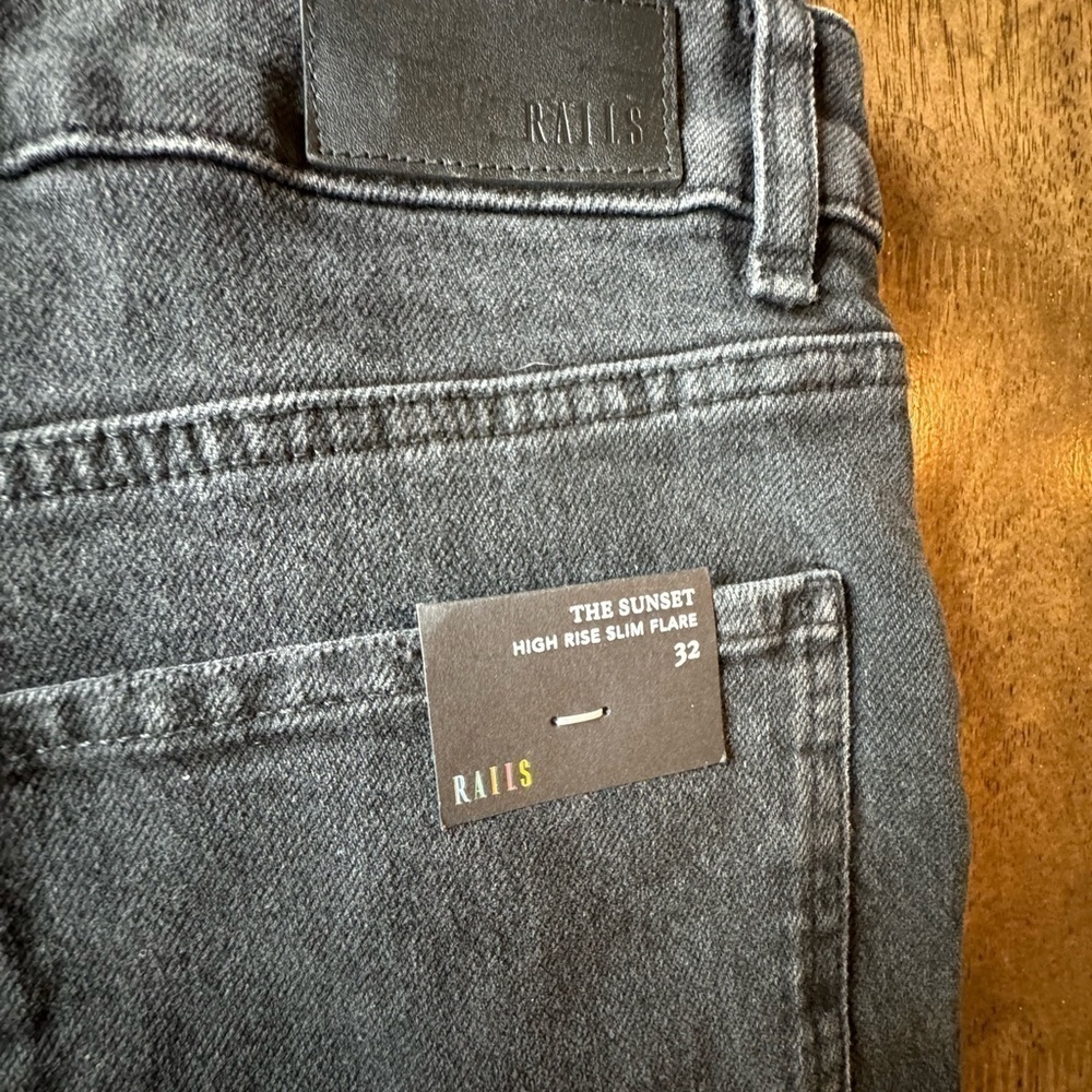 Rails The Sunset High Rise Slim Flare Black Jeans Size 32 - Picture 12 of 14